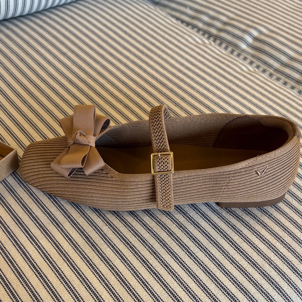 VIVAIA Women's Tan Square Toed Mary Jane Flats - Picture 11 of 14